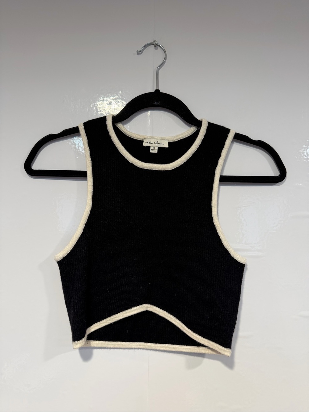 Hunter & Brown Black Cropped Tank with Cream Trim
